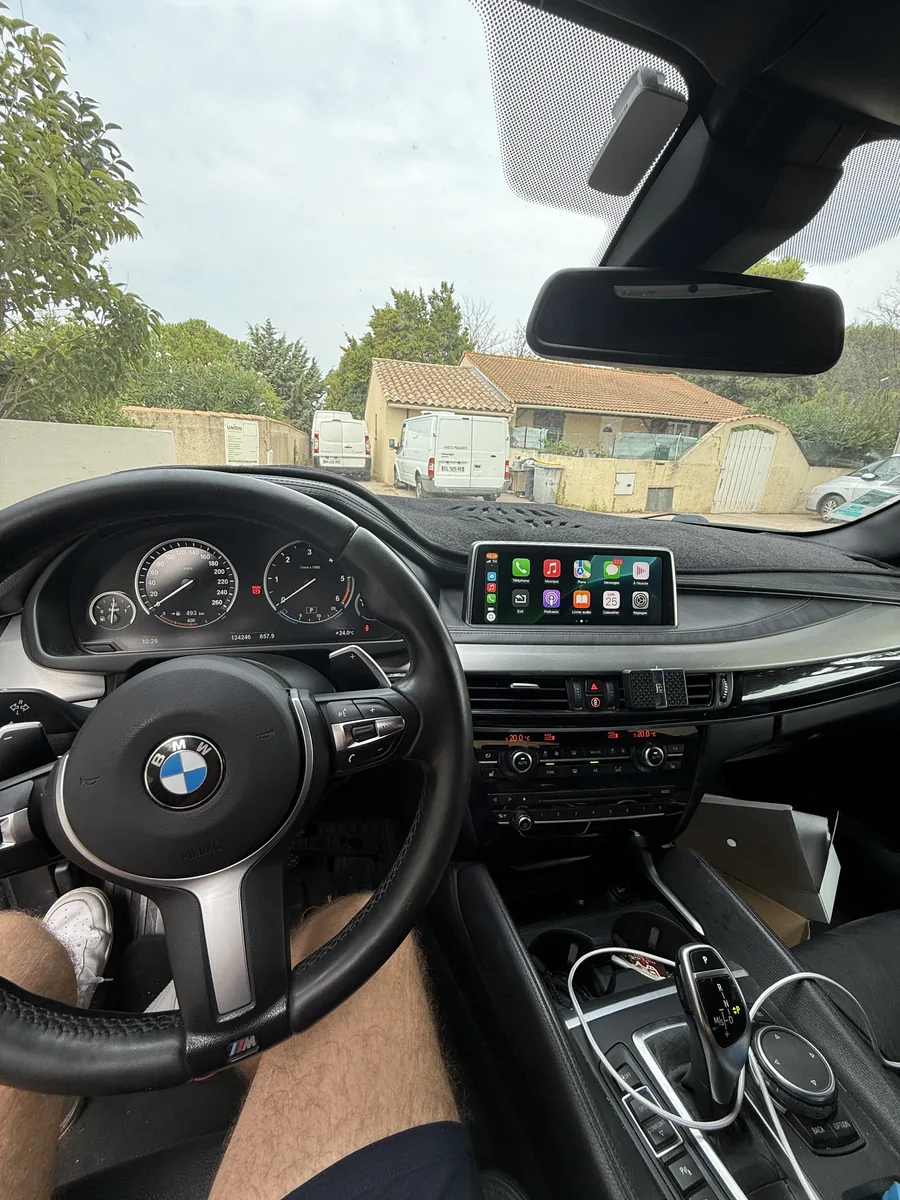 BMW X6 : Ajout de CarPlay / Android Auto sur écran d'origine
