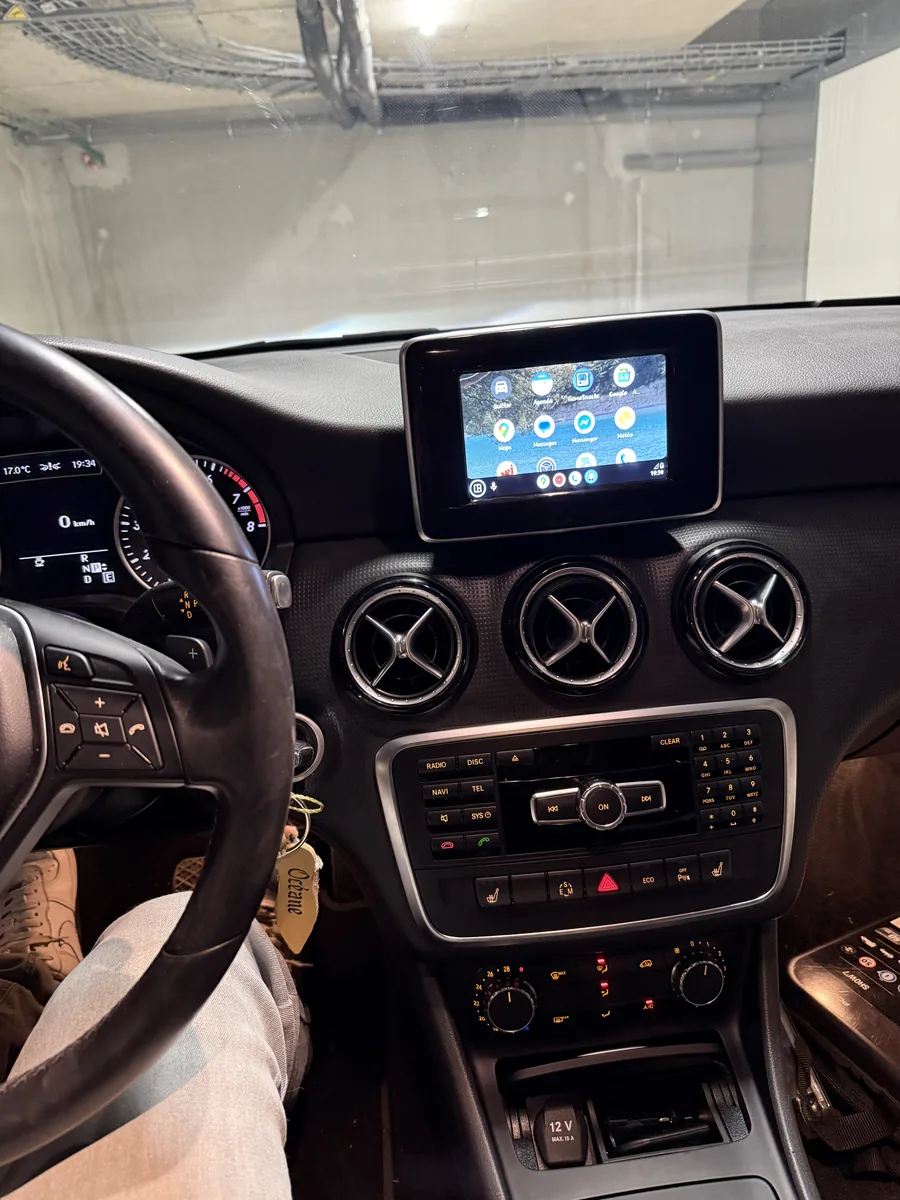 Mercedes Classe A W176 : Ajout de CarPlay / Android Auto sur écran d'origine