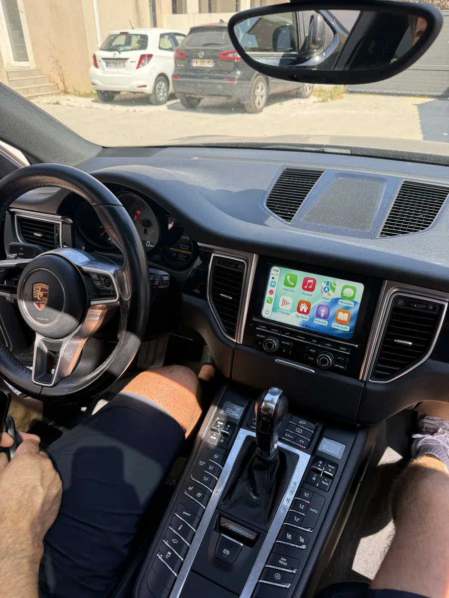 Porsche Macan : Ajout de CarPlay / Android Auto sur écran d'origine