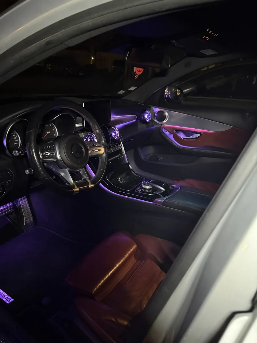 Mercedes Classe C W205 : éclairage d'ambiance LED